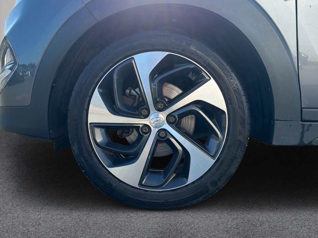 Fahrzeugabbildung Hyundai TUCSON 1.6 T-GDi 2WD Trend BT SHZ Klima Touchscreen