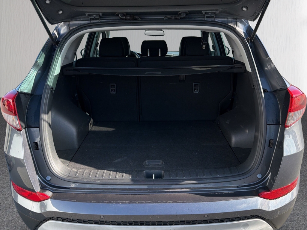 Fahrzeugabbildung Hyundai TUCSON 1.6 T-GDi 2WD Trend BT SHZ Klima Touchscreen