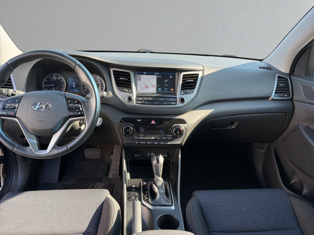 Fahrzeugabbildung Hyundai TUCSON 1.6 T-GDi 2WD Trend BT SHZ Klima Touchscreen