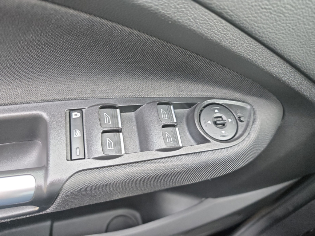 Fahrzeugabbildung Ford C-Max 1.5 EcoBoost Titanium