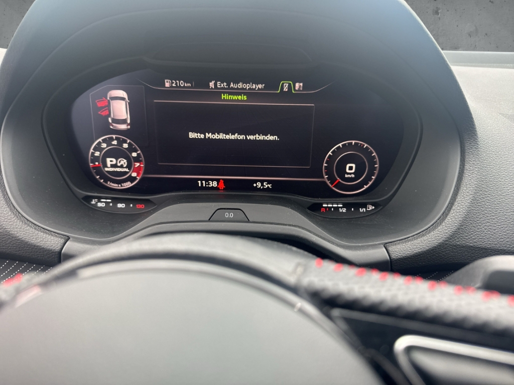 Fahrzeugabbildung Audi SQ2 2.0 TFSI quattro Rückfahrkam. Temp PDC SHZ