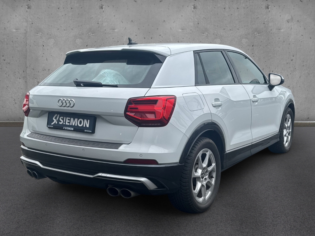 Fahrzeugabbildung Audi SQ2 2.0 TFSI quattro Rückfahrkam. Temp PDC SHZ