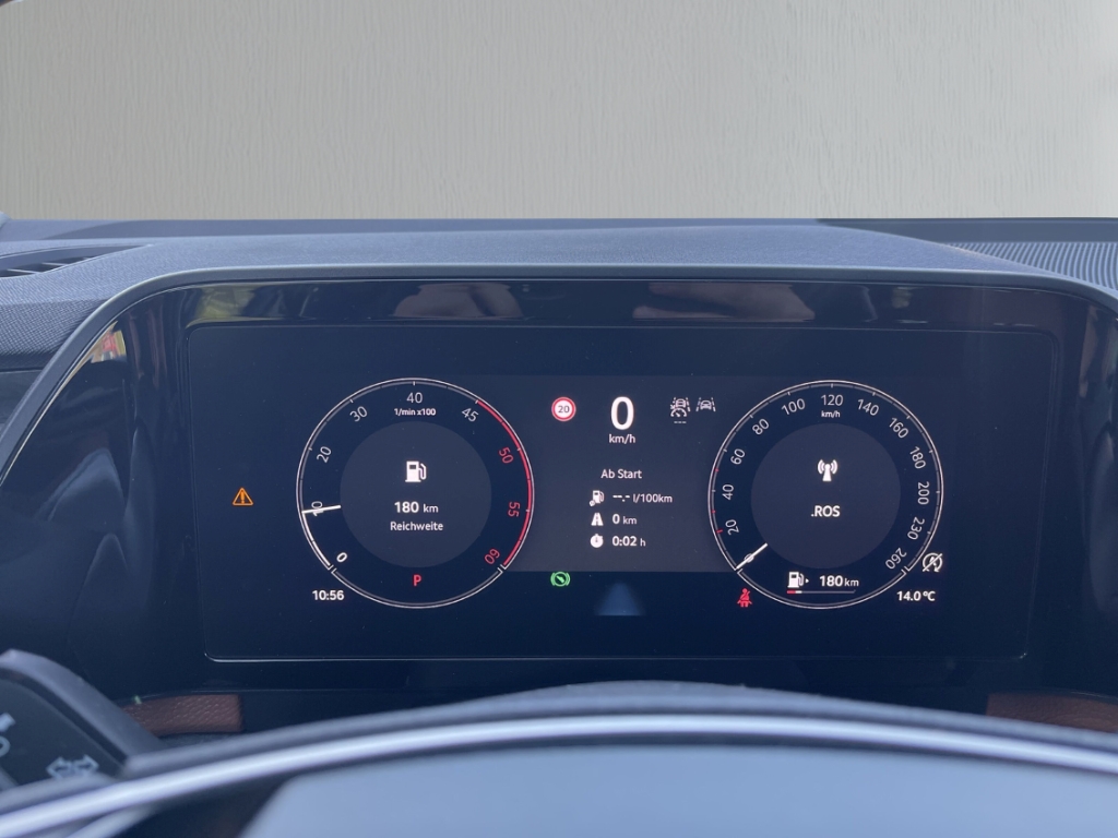 Fahrzeugabbildung SKODA Kodiaq 2.0 TDI DSG Selection AHK Leder LM-20 Winter Kamera