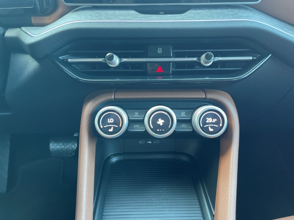 Fahrzeugabbildung SKODA Kodiaq 2.0 TDI DSG Selection AHK Leder LM-20 Winter Kamera