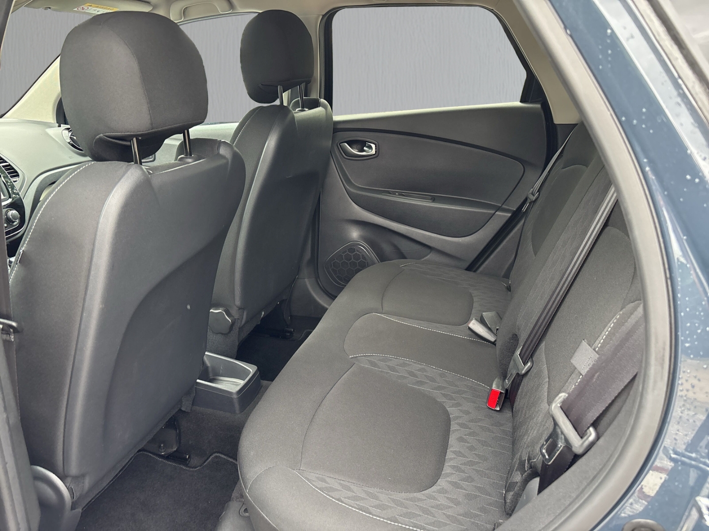 Fahrzeugabbildung Renault Captur Limited 1.3B Temp PDC RFK LMF