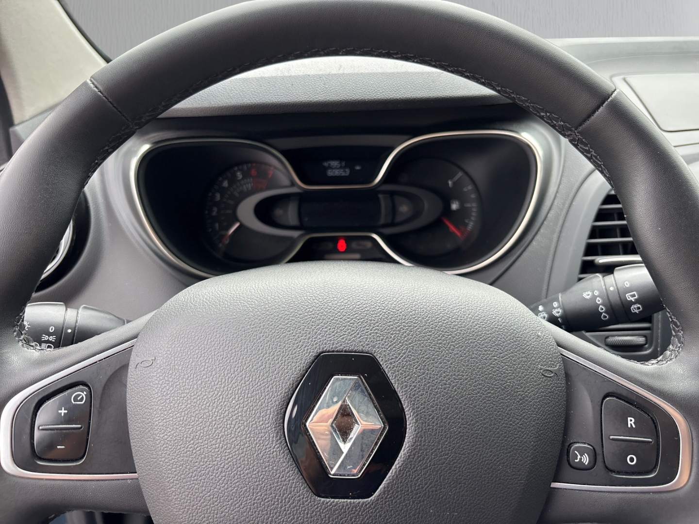 Fahrzeugabbildung Renault Captur Limited 1.3B Temp PDC RFK LMF