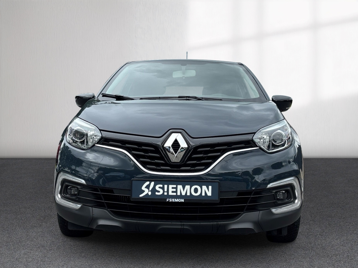 Fahrzeugabbildung Renault Captur Limited 1.3B Temp PDC RFK LMF