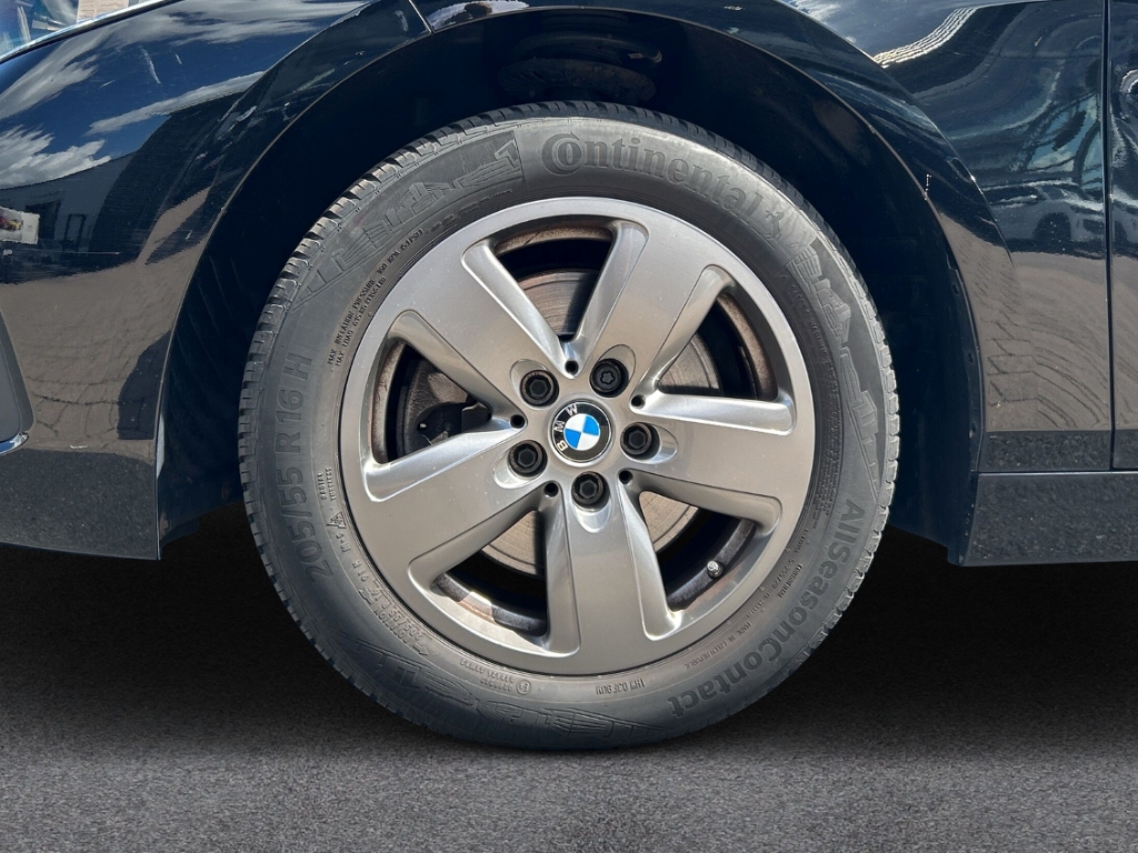 Fahrzeugabbildung BMW 118 i steptronic Advantage Navi Tempo SHZ PDC