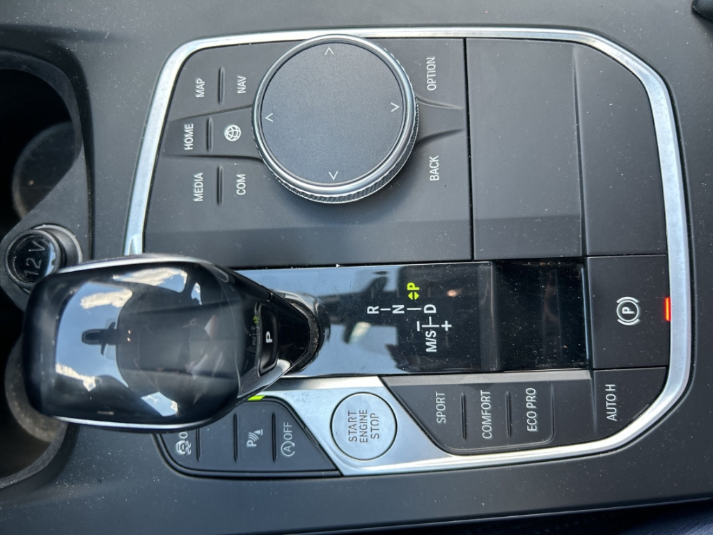 Fahrzeugabbildung BMW 118 i steptronic Advantage Navi Tempo SHZ PDC