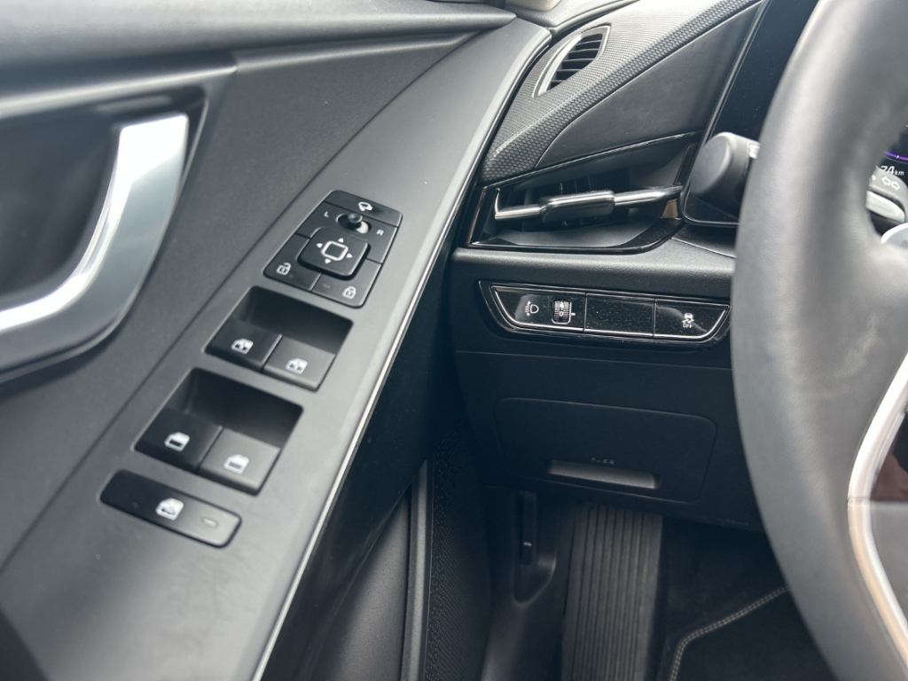 Fahrzeugabbildung Kia Niro e-(64,8 KWh) Vision Navi ACC Apple CarPlay Android Auto Mehrzonenklima