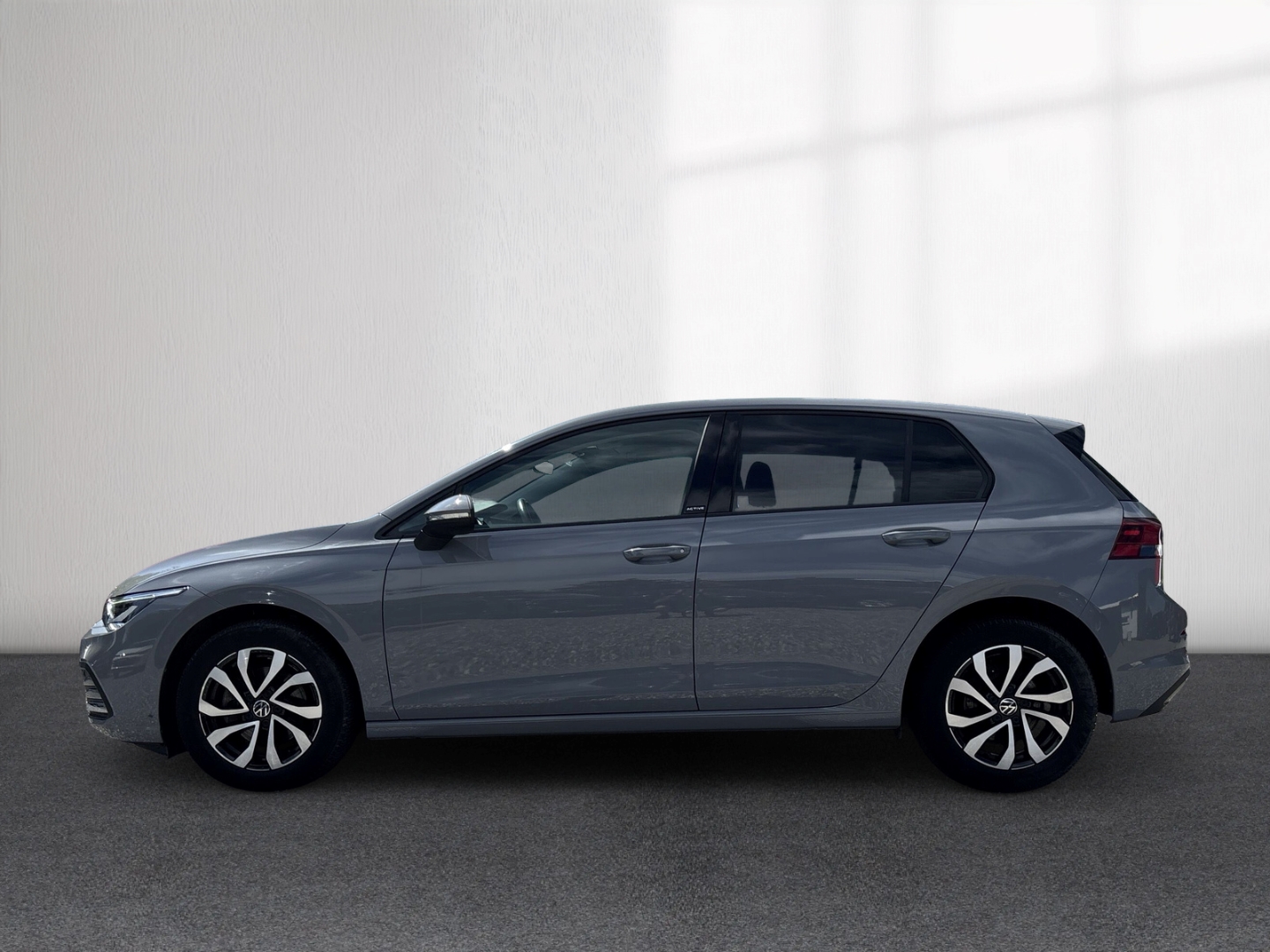 Fahrzeugabbildung Volkswagen Golf 1.5 TSI Active Navi ACC SHZ LHZ SideAss Kam