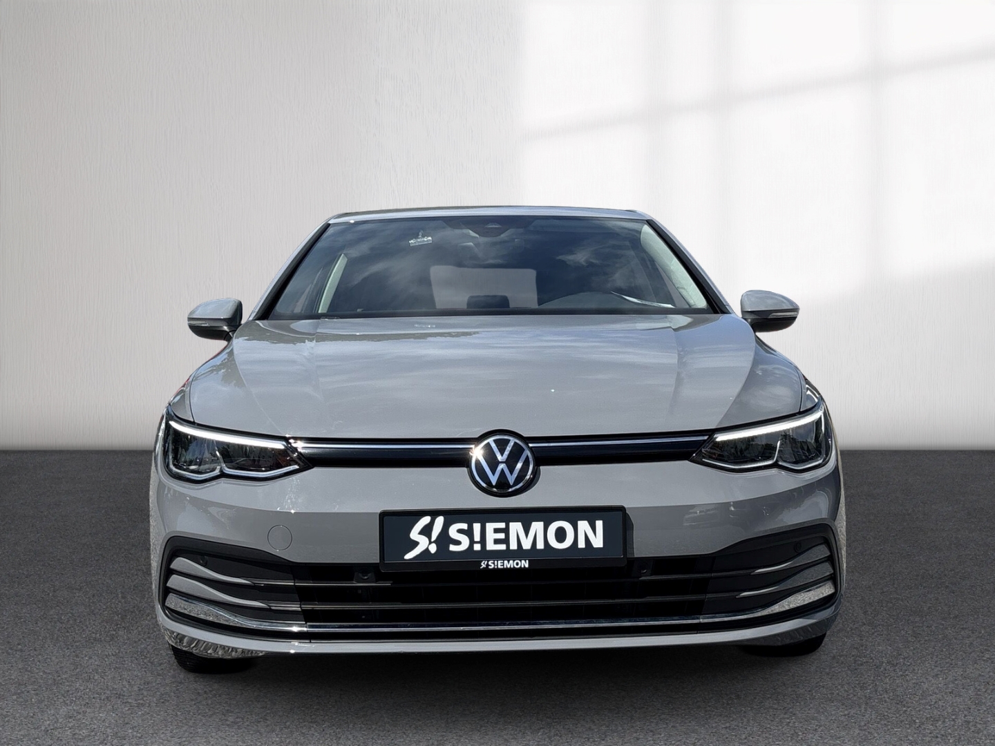 Fahrzeugabbildung Volkswagen Golf 1.5 TSI Active Navi ACC SHZ LHZ SideAss Kam