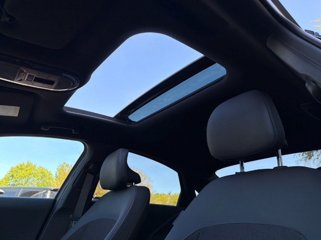 Fahrzeugabbildung Hyundai IONIQ 6 EV FL MY26 84kWh 2WD CENTRIQ Schiebedach Matrix LED Blendfreies Fernl. Kurvenlicht ACC