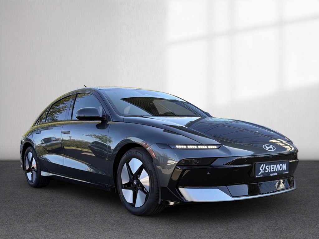 Fahrzeugabbildung Hyundai IONIQ 6 EV FL MY26 84kWh 2WD CENTRIQ Schiebedach Matrix LED Blendfreies Fernl. Kurvenlicht ACC
