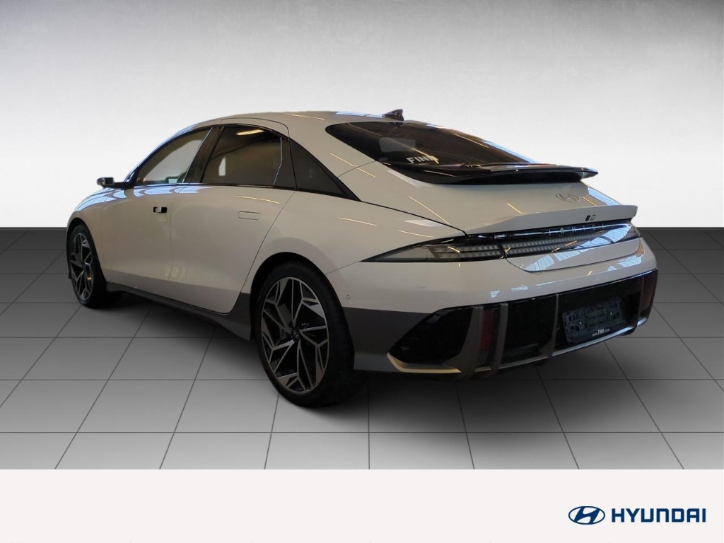 Fahrzeugabbildung Hyundai IONIQ 6 4WD 77,4kWh UNIQ Digi-Spiegel 20LM HUD Navi Digitales Cockpit Memory Sitze