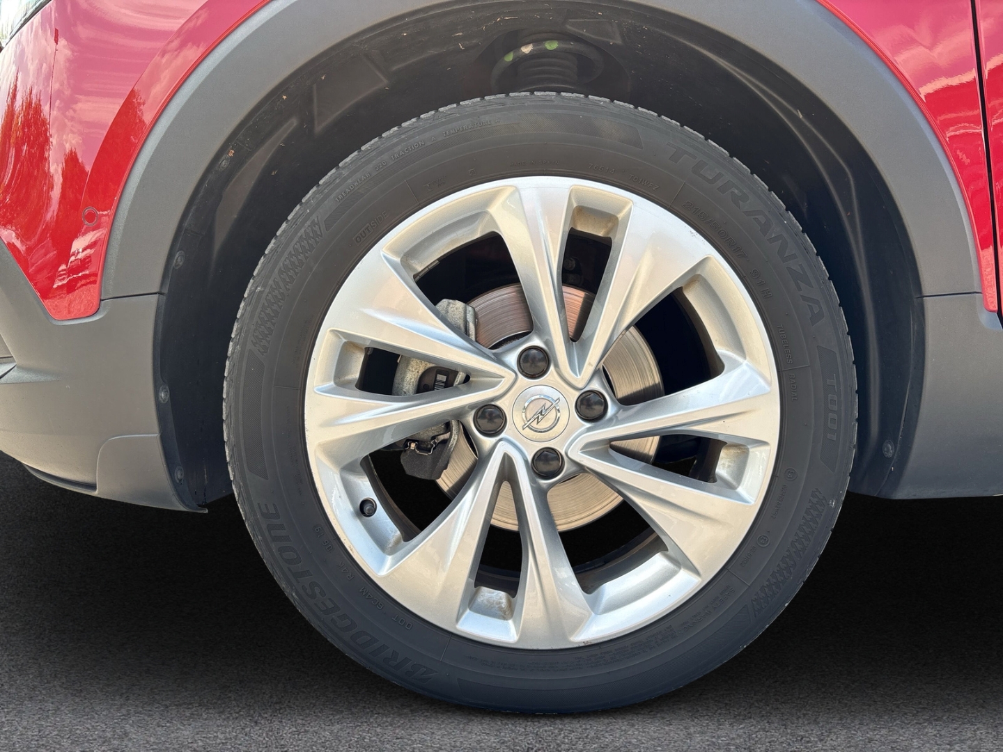 Fahrzeugabbildung Opel Crossland X 1.2 Ultimate ACC PDC HeadUp Navi SHZ