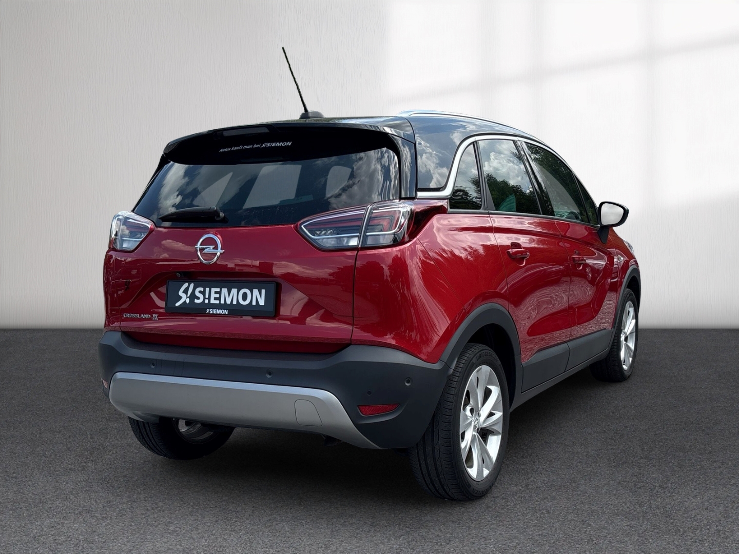Fahrzeugabbildung Opel Crossland X 1.2 Ultimate ACC PDC HeadUp Navi SHZ