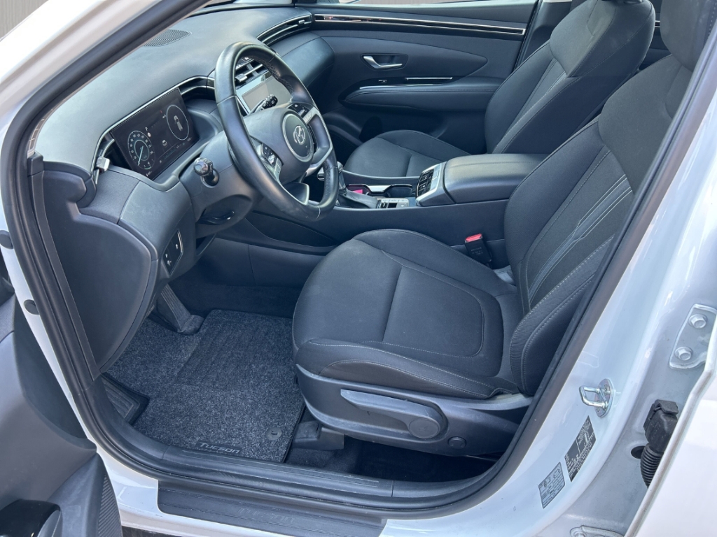 Fahrzeugabbildung Hyundai TUCSON 1.6 CRDi 7-DCT 2WD SELECT Navi LED Funkt.P. digitales Cockpit Apple CarPlay