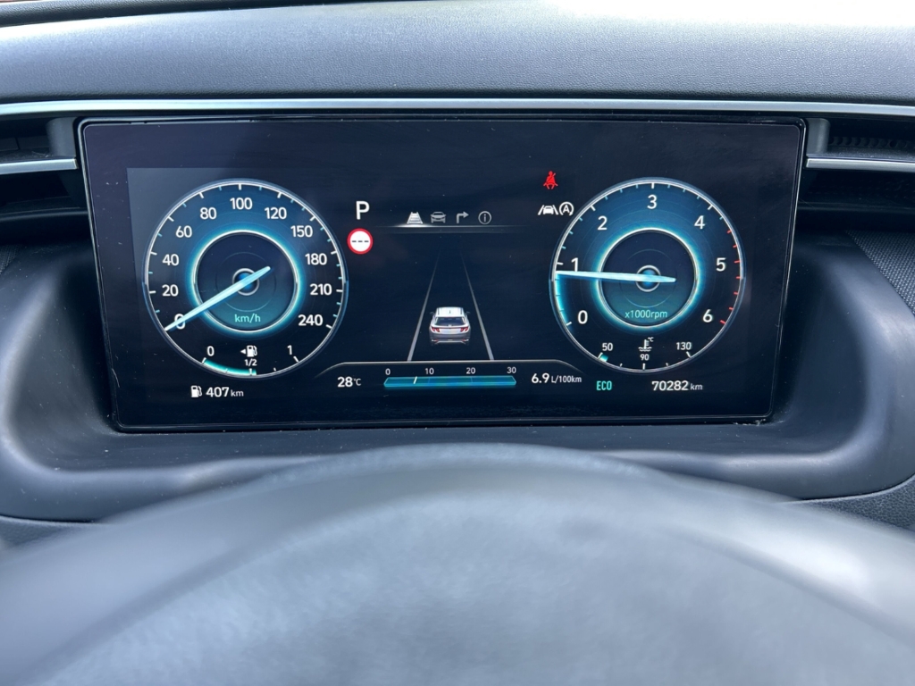 Fahrzeugabbildung Hyundai TUCSON 1.6 CRDi 7-DCT 2WD SELECT Navi LED Funkt.P. digitales Cockpit Apple CarPlay