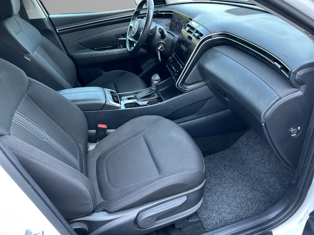 Fahrzeugabbildung Hyundai TUCSON 1.6 CRDi 7-DCT 2WD SELECT Navi LED Funkt.P. digitales Cockpit Apple CarPlay