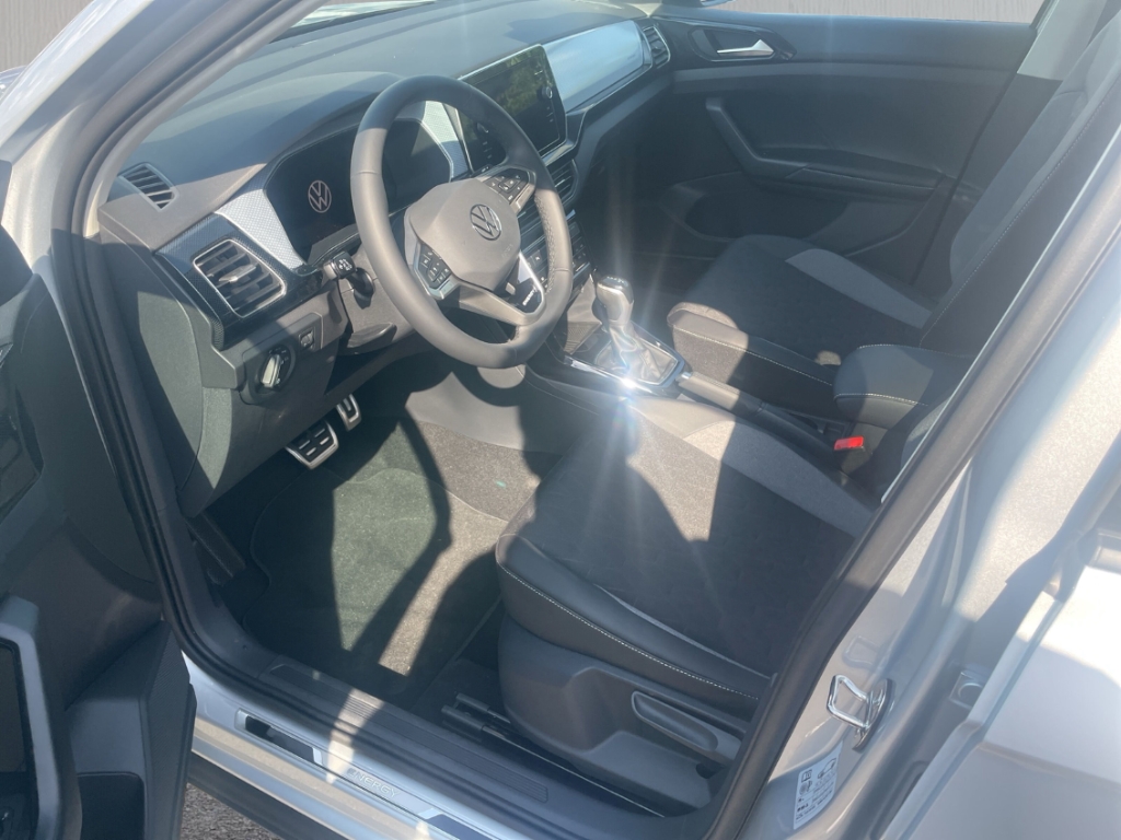 Fahrzeugabbildung Volkswagen T-Cross 1.0 TSI DSG ENERGY LED AHK GJR NAVI KAMERA