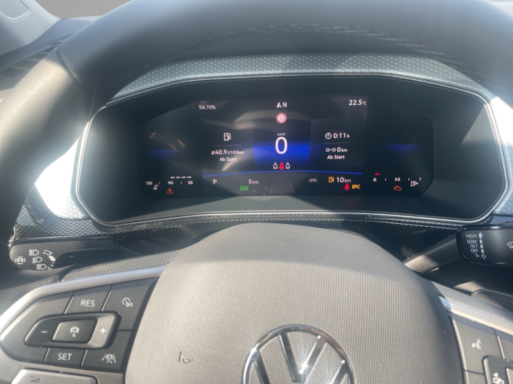 Fahrzeugabbildung Volkswagen T-Cross 1.0 TSI DSG ENERGY LED AHK GJR NAVI KAMERA