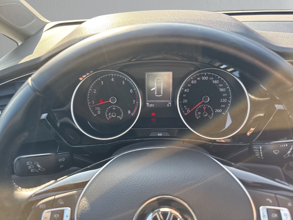 Fahrzeugabbildung Volkswagen Touran Sound BMT Start-Stopp 1,2L TSI 7 Sitzer