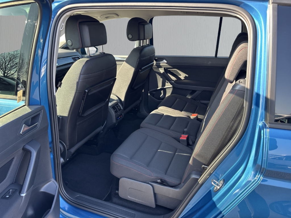 Fahrzeugabbildung Volkswagen Touran Sound BMT Start-Stopp 1,2L TSI 7 Sitzer