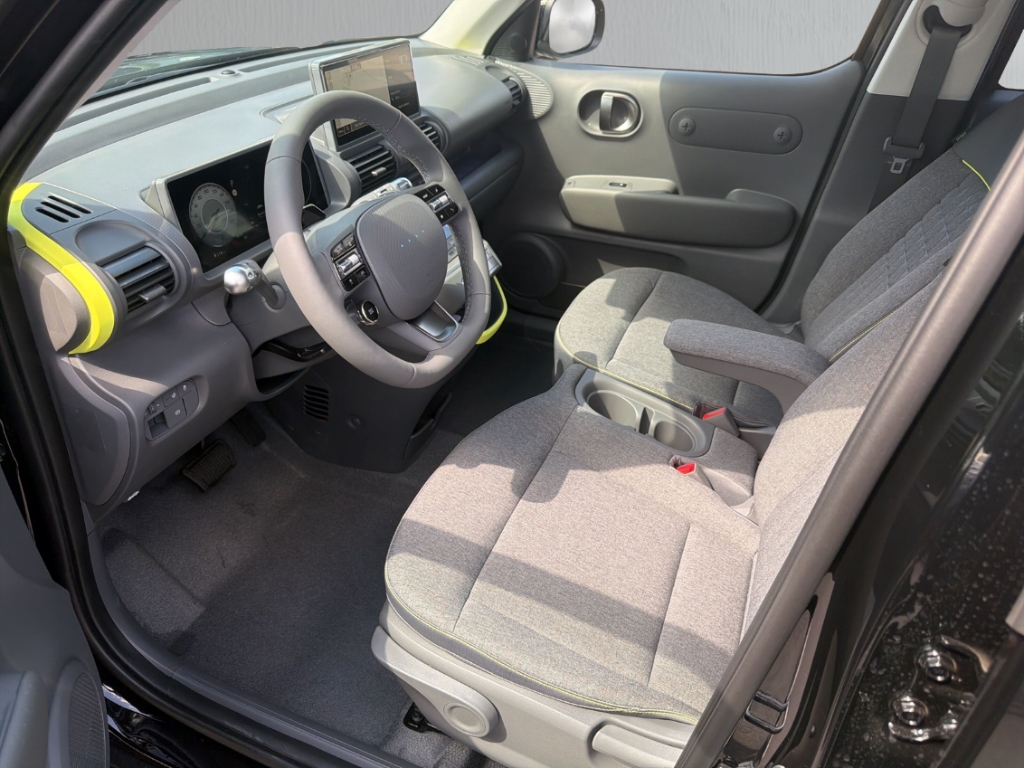 Fahrzeugabbildung Hyundai INSTER EV MY26 49kWh Cross Navi Digitales Cockpit LED ACC Apple CarPlay Android Auto