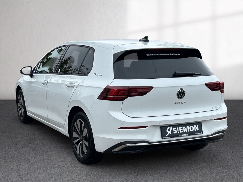Fahrzeugabbildung Volkswagen Golf Life 1.5 eTSI DSG OPF LED