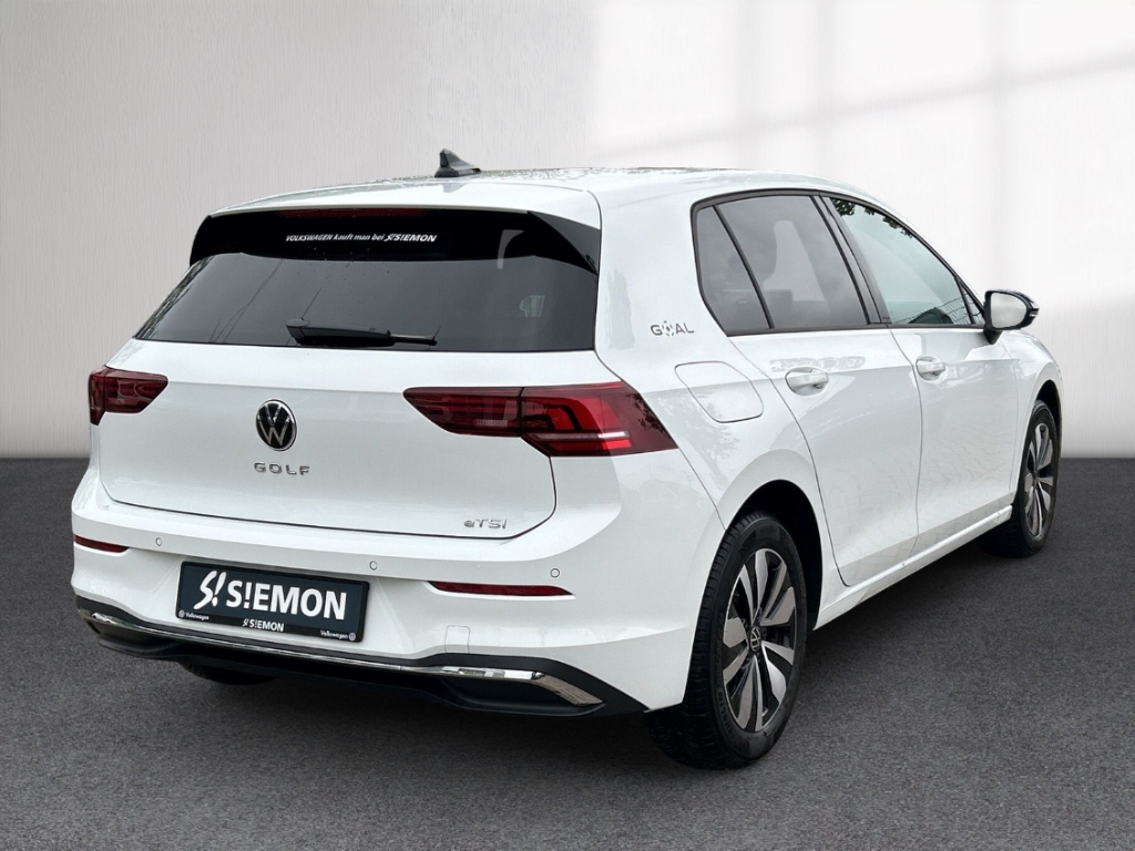 Fahrzeugabbildung Volkswagen Golf Life 1.5 eTSI DSG OPF LED