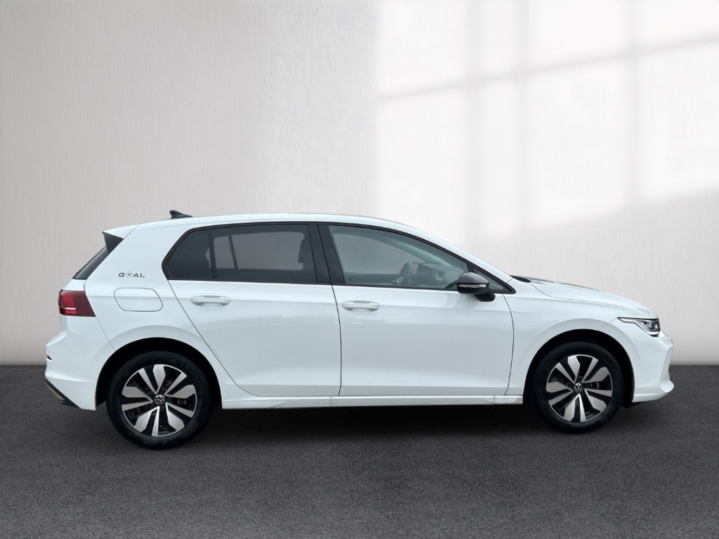 Fahrzeugabbildung Volkswagen Golf Life 1.5 eTSI DSG OPF LED