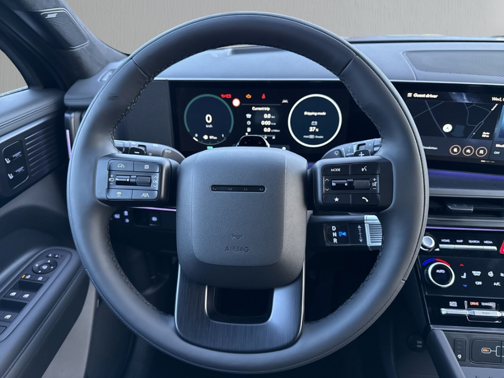 Fahrzeugabbildung Hyundai SANTA FE MY26 PHEV 1.6 4WD BLACKLINE 7-Sitze HUD Navi Leder digitales Cockpit