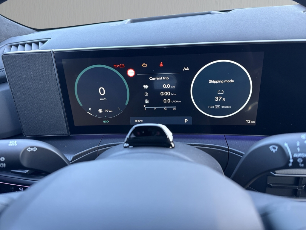 Fahrzeugabbildung Hyundai SANTA FE MY26 PHEV 1.6 4WD BLACKLINE 7-Sitze HUD Navi Leder digitales Cockpit