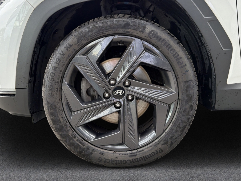 Fahrzeugabbildung Hyundai TUCSON 1.6 T-GDi MT 2WD ADVANTAGE Navi Digitales Cockpit Soundsystem