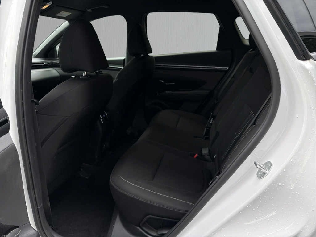 Fahrzeugabbildung Hyundai TUCSON 1.6 T-GDi MT 2WD ADVANTAGE Navi Digitales Cockpit Soundsystem