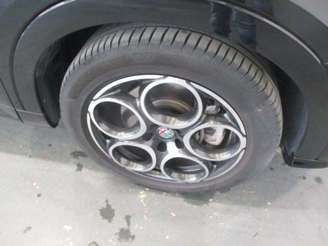 Fahrzeugabbildung Alfa Romeo Tonale Ti 1.5 NAVI LED R-Kam Klima PDC Tempo