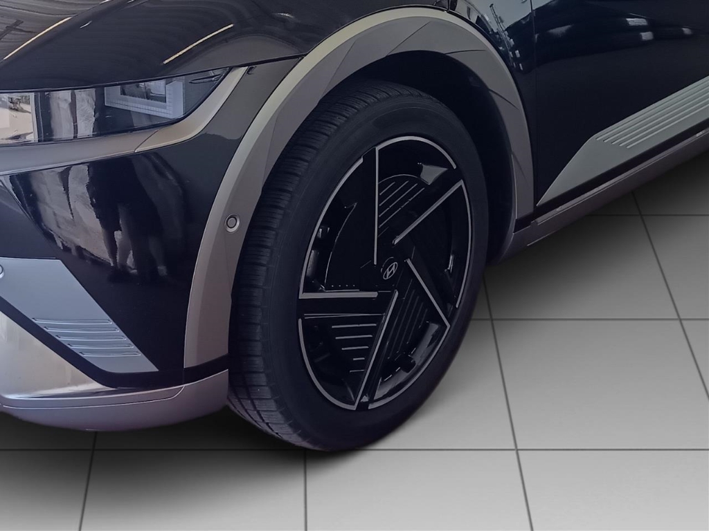 Fahrzeugabbildung Hyundai IONIQ 5 FL 84kWh 2WD MY25 UNIQ 20LM Park-P. MATRIX Bose 360 Navi Kamera Digitales Cockpit