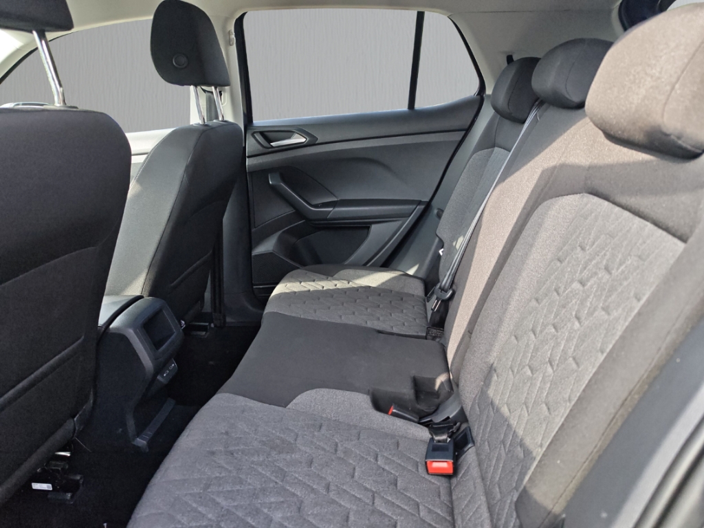 Fahrzeugabbildung Volkswagen T-Cross 1.0 TSI DSG Life LED IQ Drive SHZ LM17