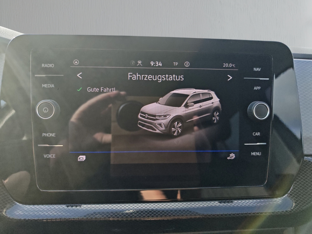 Fahrzeugabbildung Volkswagen T-Cross 1.0 TSI DSG Life LED IQ Drive SHZ LM17