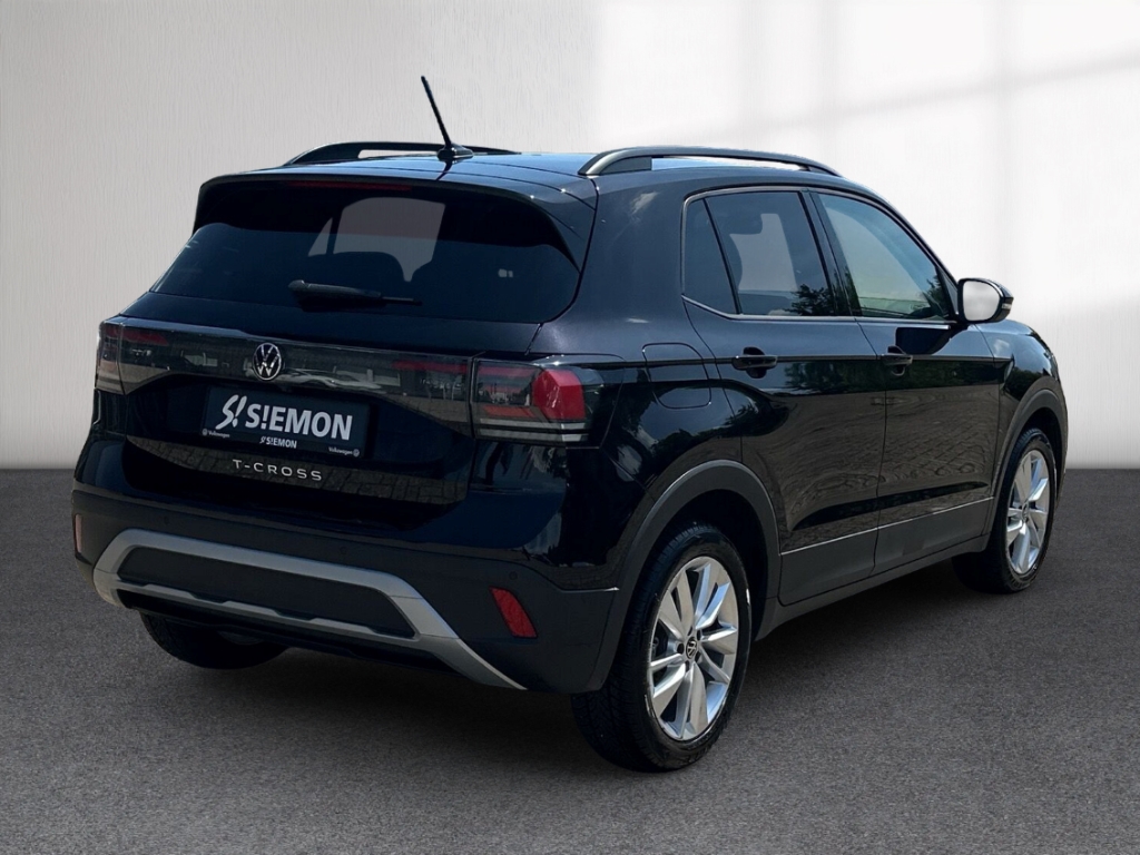 Fahrzeugabbildung Volkswagen T-Cross 1.0 TSI DSG Life LED IQ Drive SHZ LM17