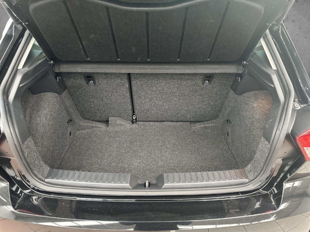 Fahrzeugabbildung SEAT Ibiza 1.0 TSI Style NAVI LED SHZ FULL LINK DIGICOCKP