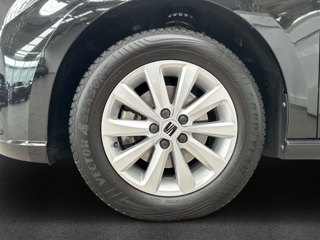 Fahrzeugabbildung SEAT Ibiza 1.0 TSI Style NAVI LED SHZ FULL LINK DIGICOCKP