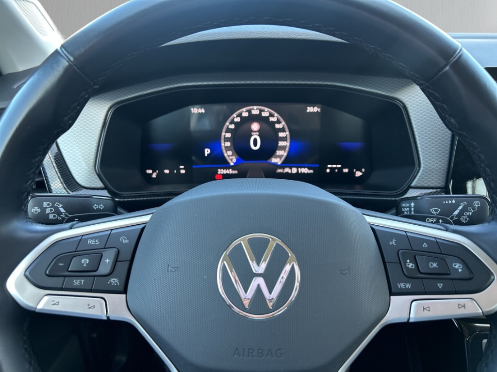Fahrzeugabbildung Volkswagen T-Cross 1.0 TSI DSG Life ACC LED IQ.Drive SHZ R-Kam