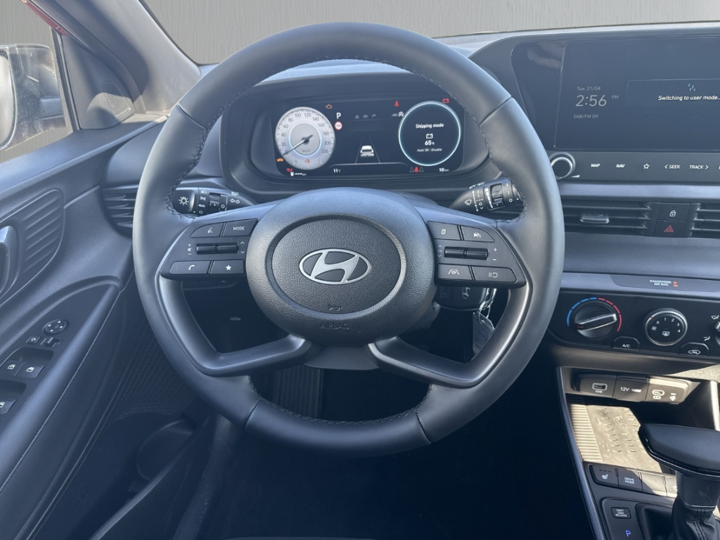 Fahrzeugabbildung Hyundai i20 FL MY26 1.0 T-GDI DCT Blackline Navi Soundsystem Bose LED Apple CarPlay Android Auto