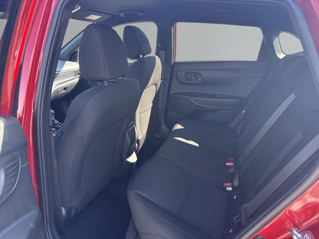 Fahrzeugabbildung Hyundai i20 FL MY26 1.0 T-GDI DCT Blackline Navi Soundsystem Bose LED Apple CarPlay Android Auto