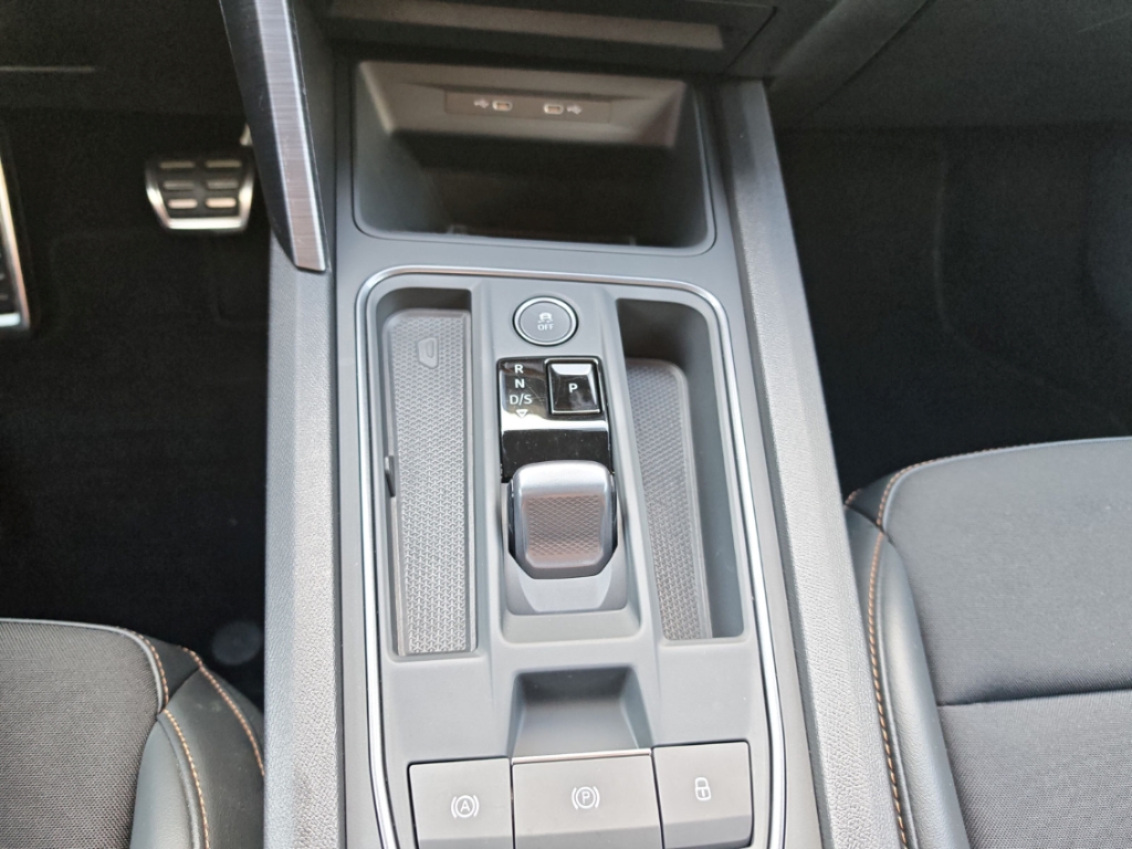 Fahrzeugabbildung CUPRA Leon LEON ST 2.0 TSI VZ 4Drive