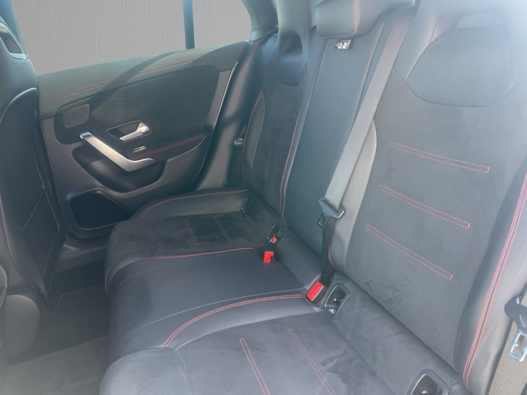 Fahrzeugabbildung Mercedes-Benz CLA 220 Shooting Brake d 8G DCT AMG NAV SHZ ACC