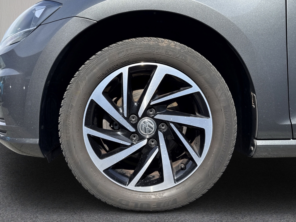 Fahrzeugabbildung Volkswagen Golf VII 1.0 TSI Kinders. Vorb. Klimaautom SHZ