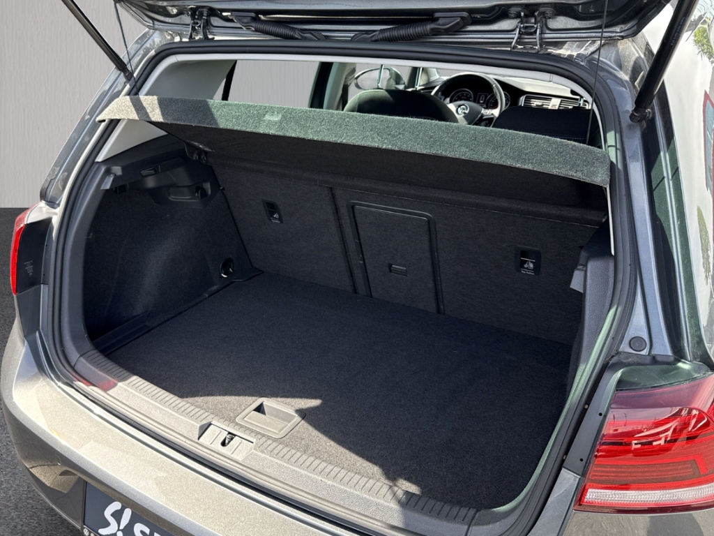 Fahrzeugabbildung Volkswagen Golf VII 1.0 TSI Kinders. Vorb. Klimaautom SHZ